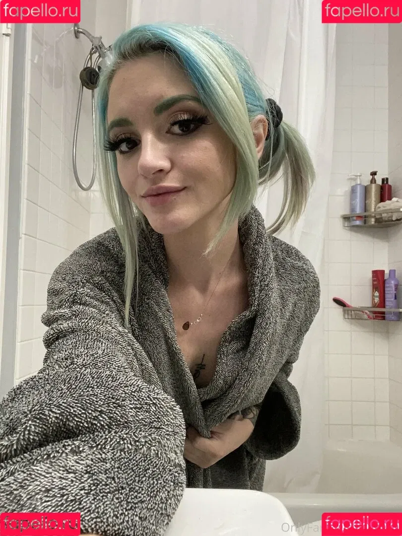 Lola Fae / LolaFaeXXX / dominalolafae Onlyfans Photo Gallery 