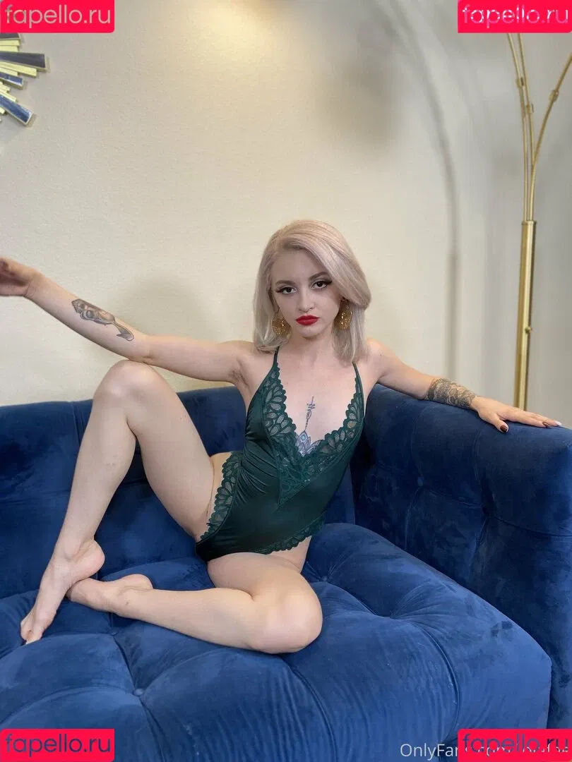 Lola Fae / LolaFaeXXX / dominalolafae Onlyfans Photo Gallery 