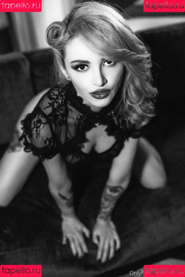 Lola Fae / LolaFaeXXX / dominalolafae Onlyfans Photo Gallery 