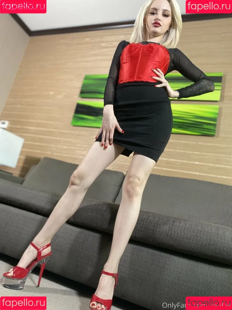 Lola Fae / LolaFaeXXX / dominalolafae Onlyfans Photo Gallery 