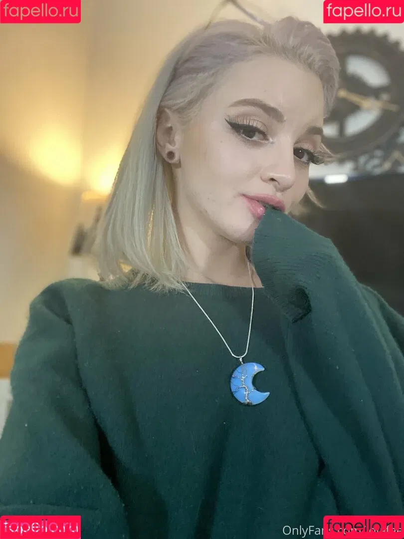 Lola Fae / LolaFaeXXX / dominalolafae Onlyfans Photo Gallery 