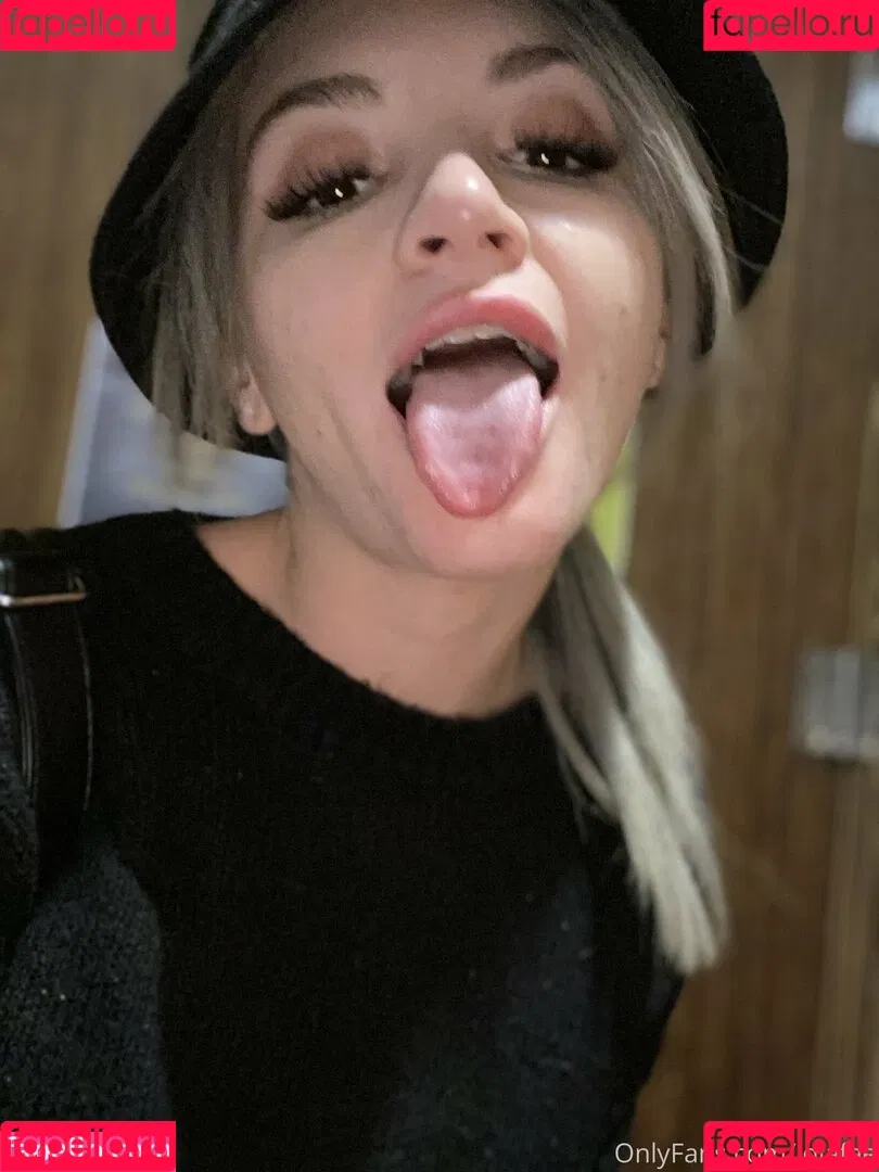 Lola Fae / LolaFaeXXX / dominalolafae Onlyfans Photo Gallery 