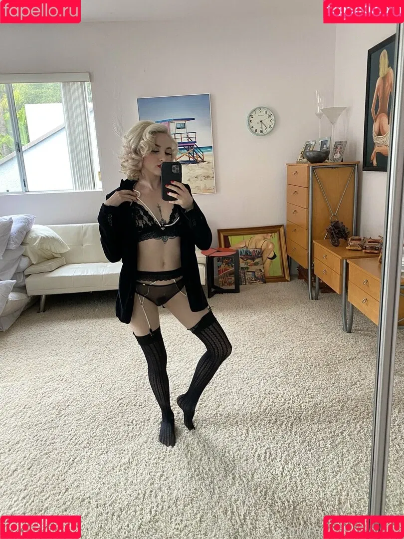 Lola Fae / LolaFaeXXX / dominalolafae Onlyfans Photo Gallery 