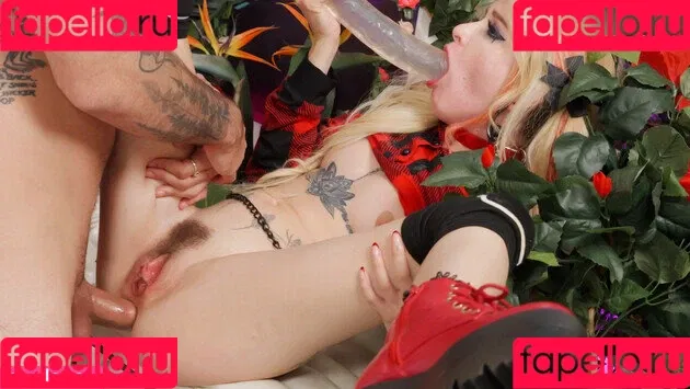 Lola Fae / LolaFaeXXX / dominalolafae Onlyfans Photo Gallery 