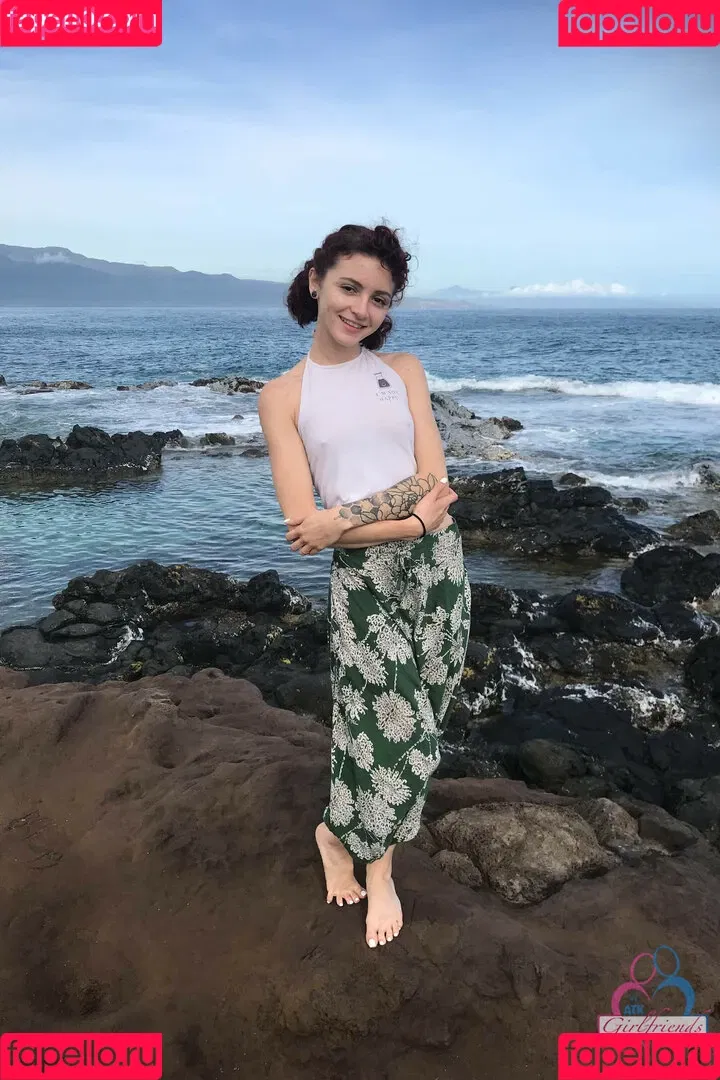 Lola Fae / LolaFaeXXX / dominalolafae Onlyfans Photo Gallery 