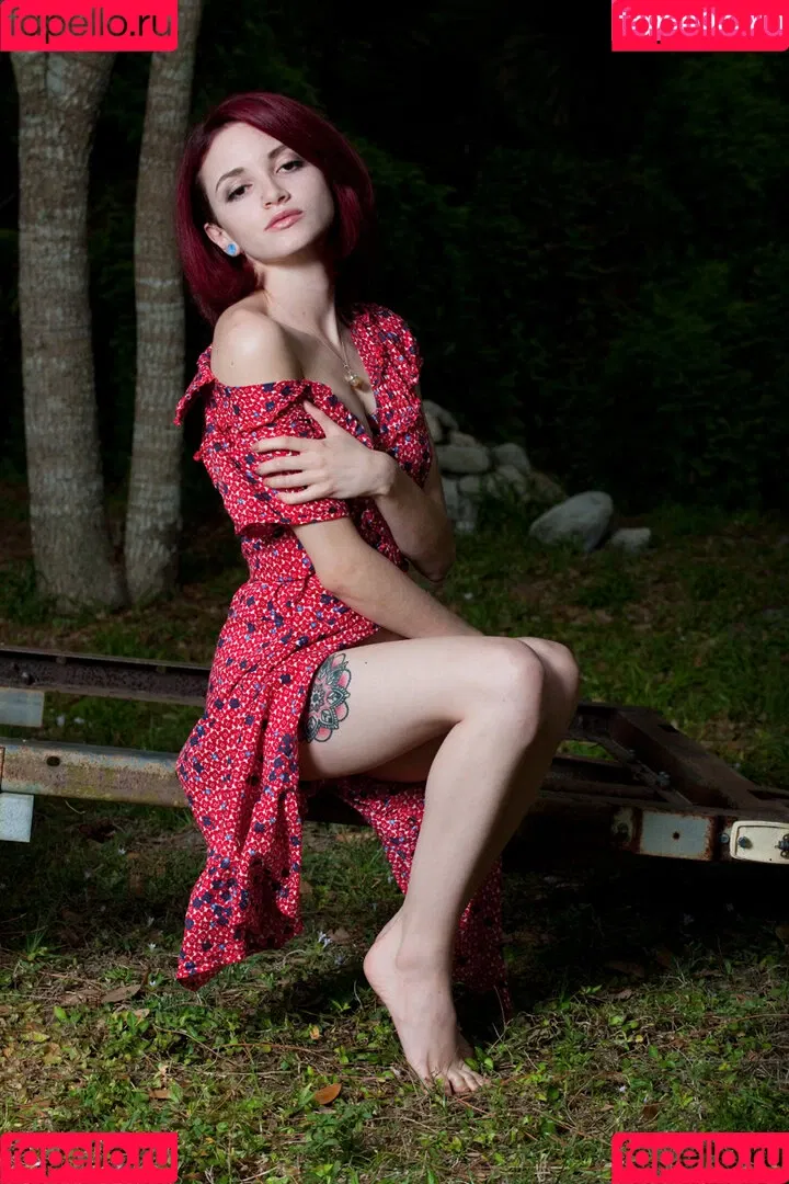 Lola Fae / LolaFaeXXX / dominalolafae Onlyfans Photo Gallery 