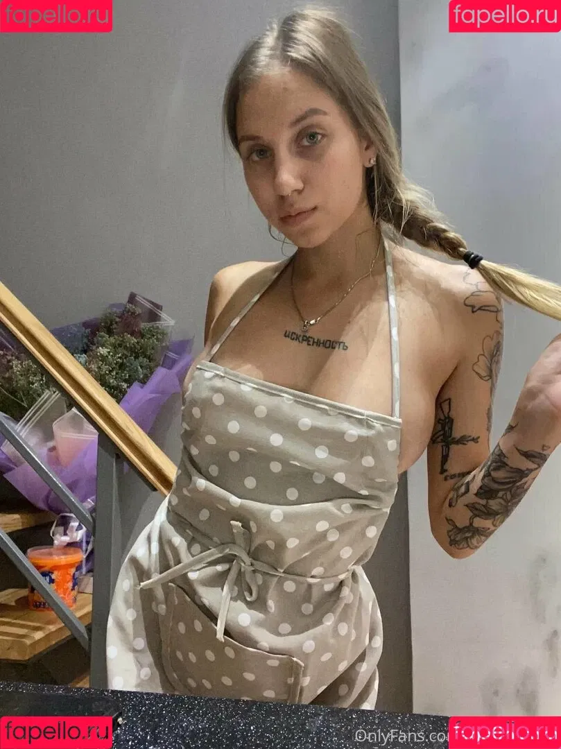 anuta_tea / sunny_anny Onlyfans Photo Gallery 