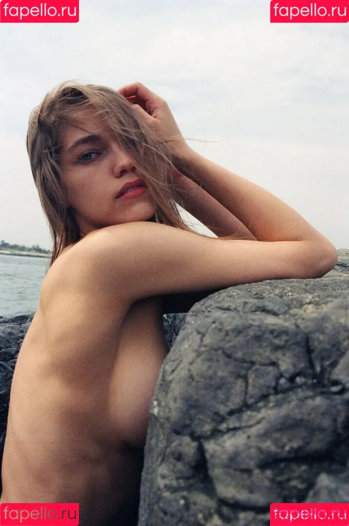 Samantha Gradoville / https: / samgradoville Onlyfans Photo Gallery 