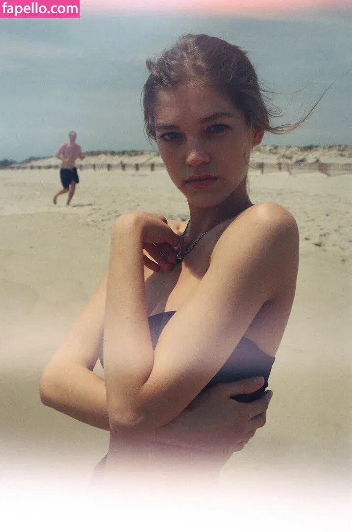 Samantha Gradoville / https: / samgradoville Onlyfans Photo Gallery 