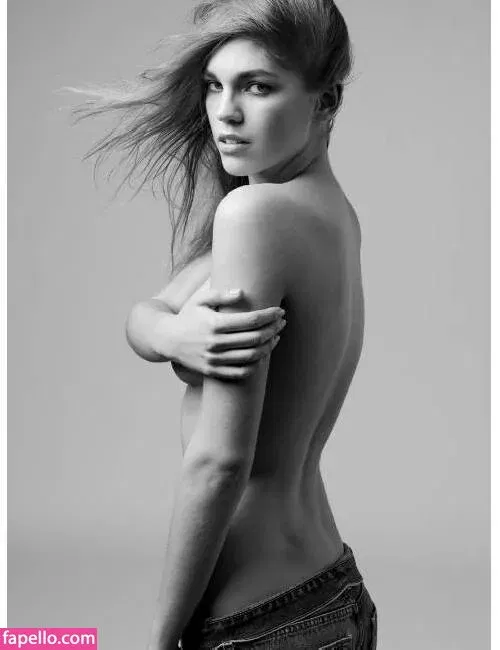 Samantha Gradoville / https: / samgradoville Onlyfans Photo Gallery 