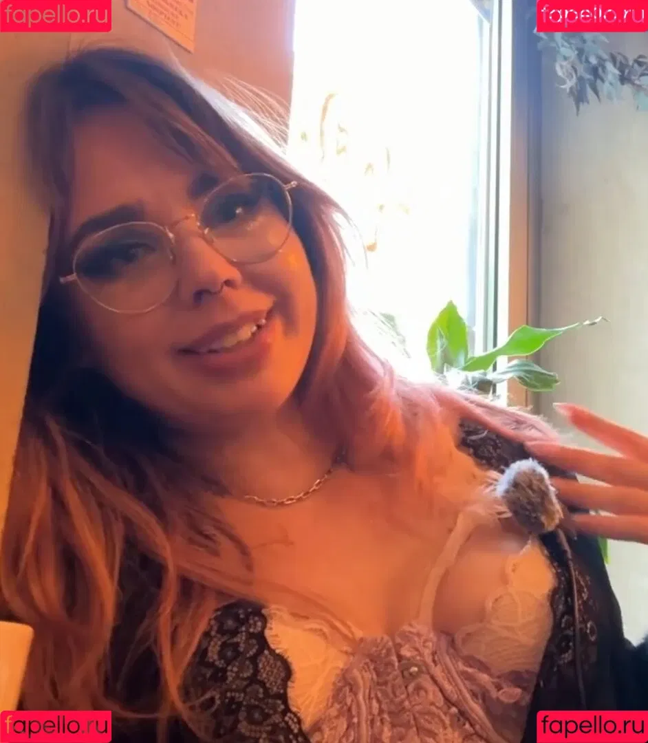 MissCoookiez / misscoco2k20 Onlyfans Photo Gallery 
