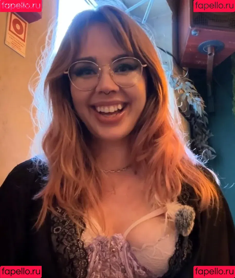 MissCoookiez / misscoco2k20 Onlyfans Photo Gallery 