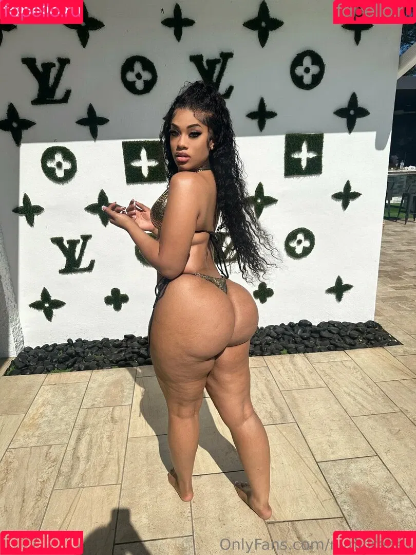nynyirene1 / nynyirene_of Onlyfans Photo Gallery 