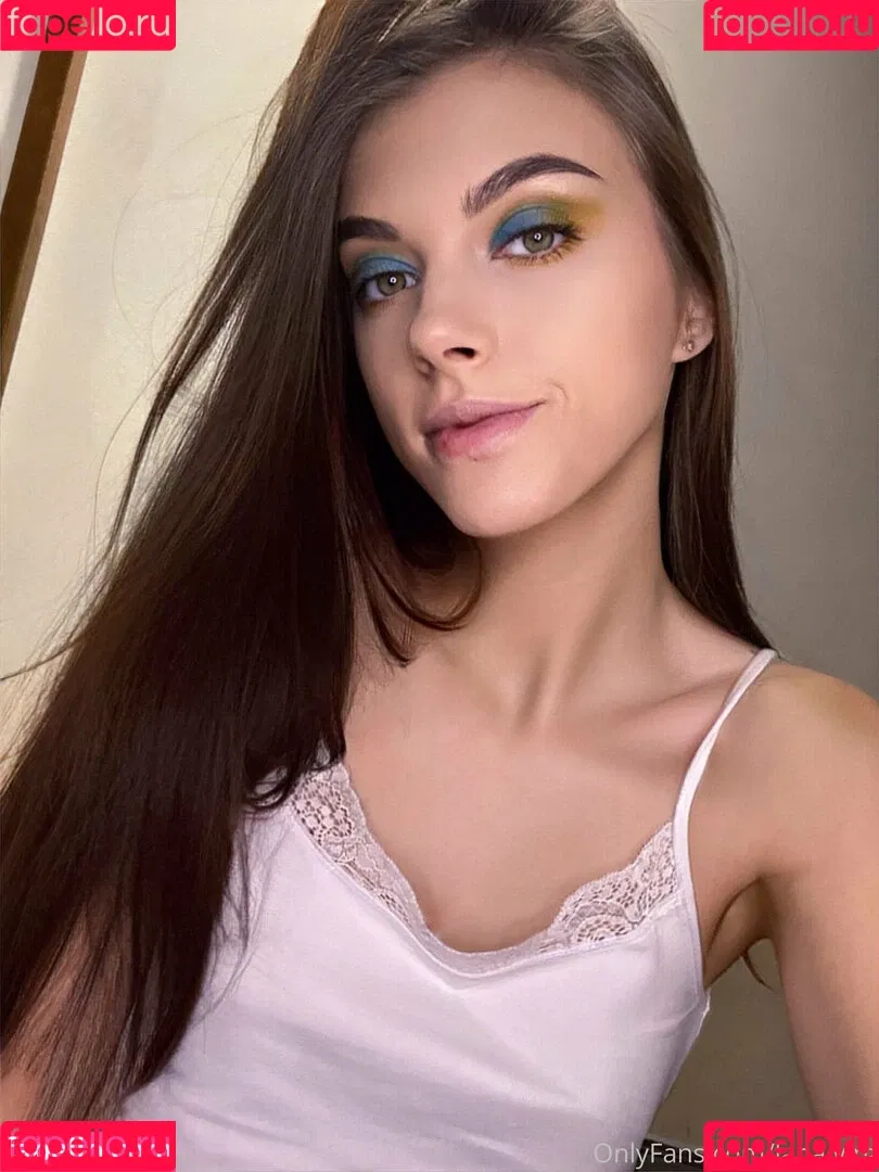 lana.virg / virginialana1 Onlyfans Photo Gallery 
