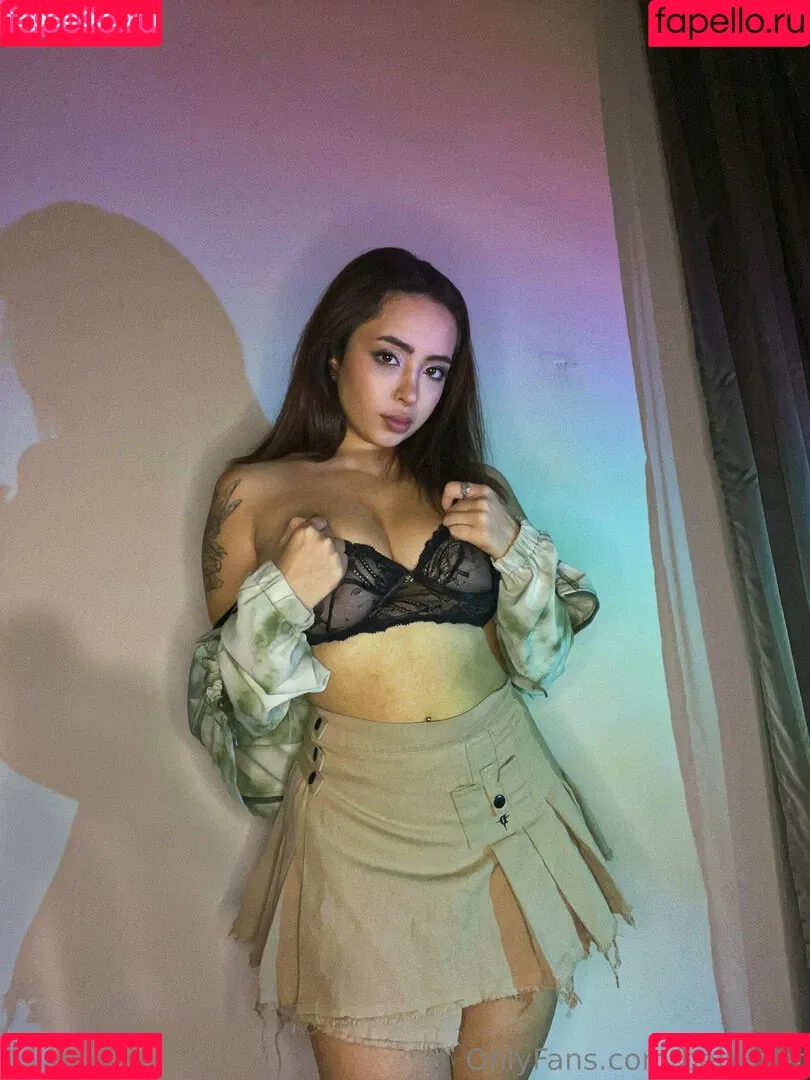 bellaniet / kellyschrover Onlyfans Photo Gallery 