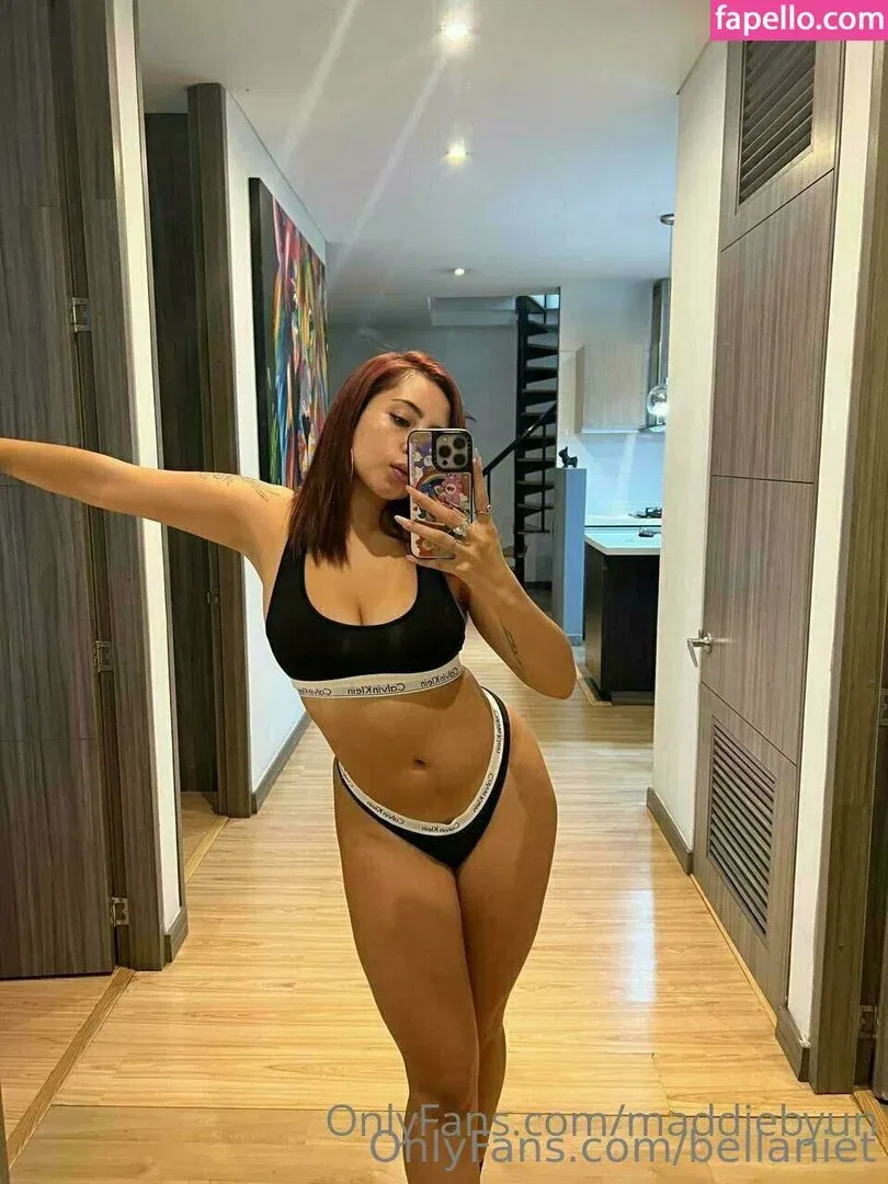 bellaniet / kellyschrover Onlyfans Photo Gallery 