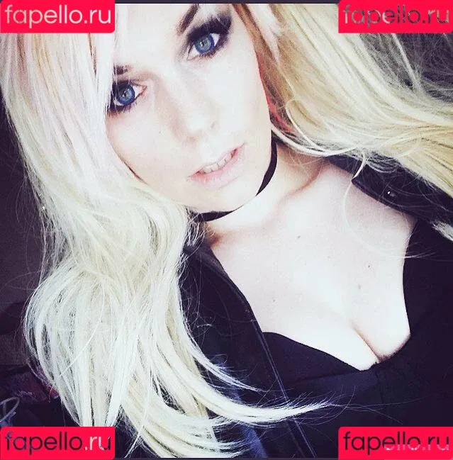 Tarina Duffield / hullharls / soursmash Onlyfans Photo Gallery 