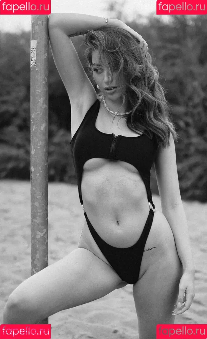 Gretathn / greta.vip Onlyfans Photo Gallery 