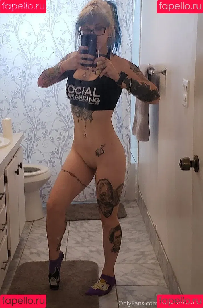 Missy Graves / missygraves83 Onlyfans Photo Gallery 