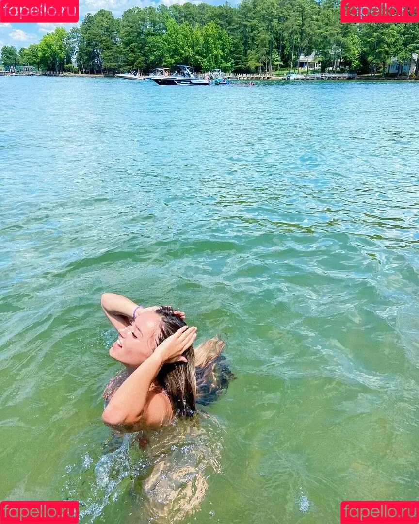 Julia Ernst / juliaernst Onlyfans Photo Gallery 