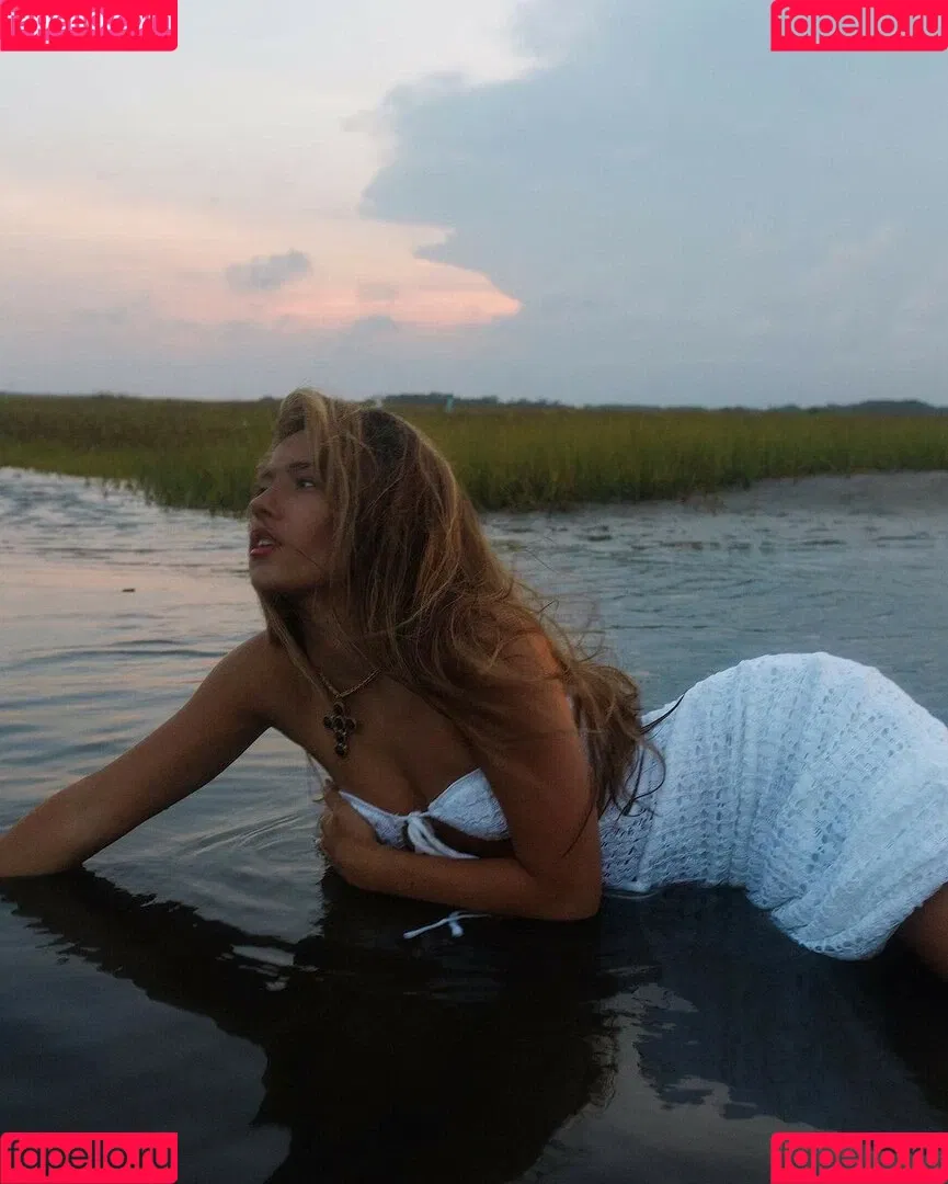 Julia Ernst / juliaernst Onlyfans Photo Gallery 