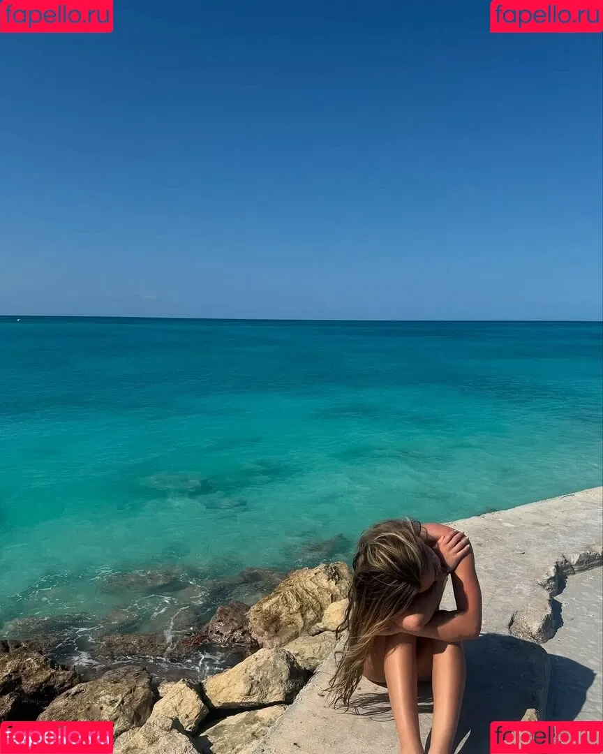 Julia Ernst / juliaernst Onlyfans Photo Gallery 