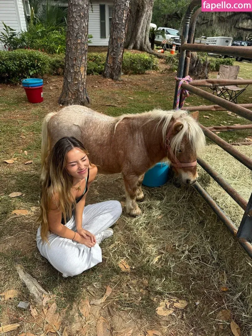 Julia Ernst / juliaernst Onlyfans Photo Gallery 