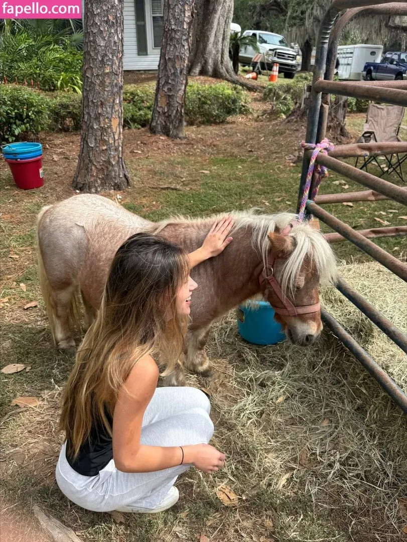 Julia Ernst / juliaernst Onlyfans Photo Gallery 