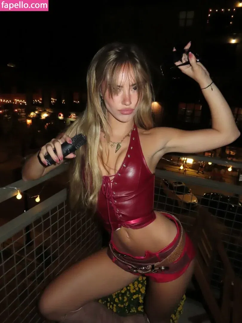 Julia Ernst / juliaernst Onlyfans Photo Gallery 