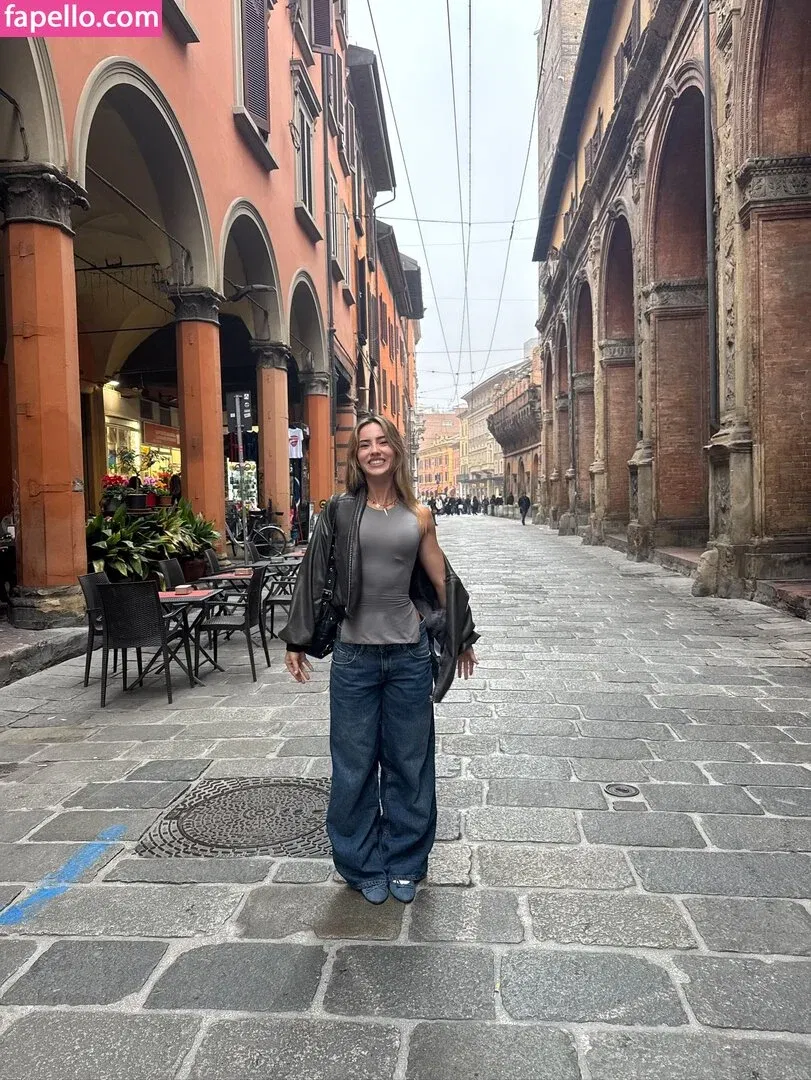 Julia Ernst / juliaernst Onlyfans Photo Gallery 