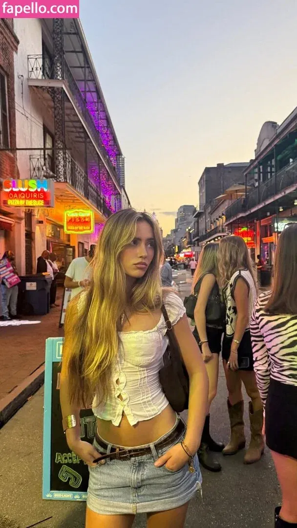 Julia Ernst / juliaernst Onlyfans Photo Gallery 