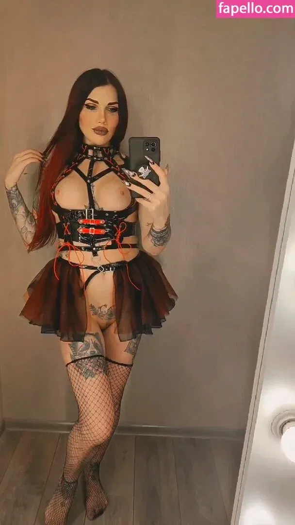 Yanotiki / gothic_yanotik / posts / sexymilano Onlyfans Photo Gallery 