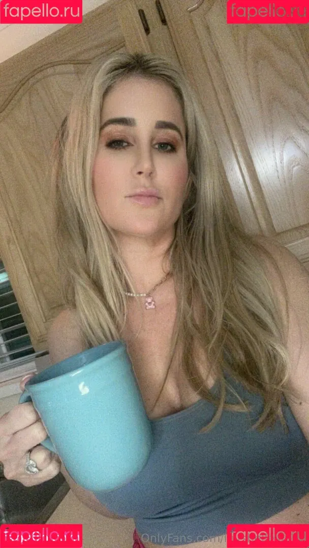 farrahcollinsxo / farrahcollinsxoxo Onlyfans Photo Gallery 