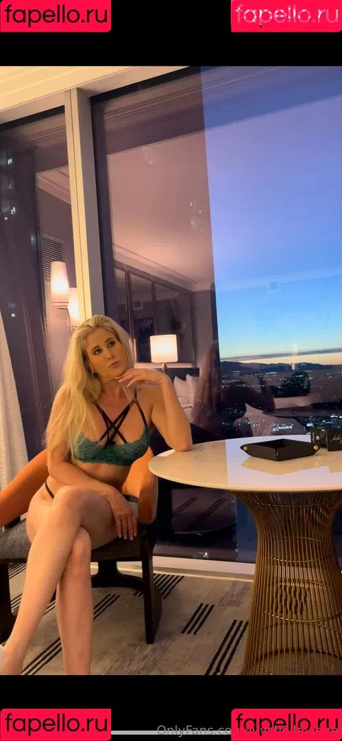 farrahcollinsxo / farrahcollinsxoxo Onlyfans Photo Gallery 
