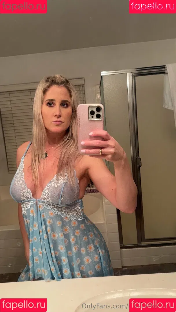 farrahcollinsxo / farrahcollinsxoxo Onlyfans Photo Gallery 