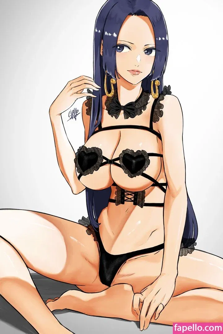 One Piece / kiiingkrystal / onepiece_staff Onlyfans Photo Gallery 