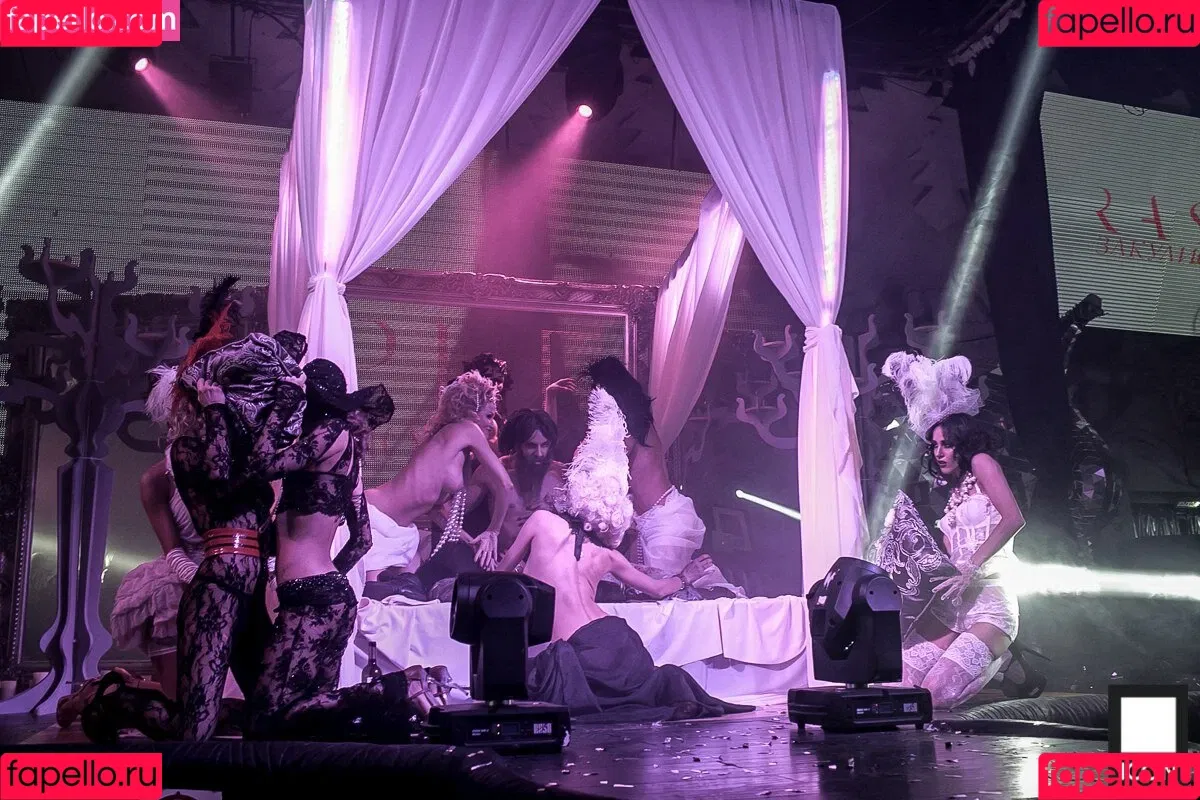 Gogo Stripper / gogo.striper / mogogogo / private show / show in club Onlyfans Photo Gallery 