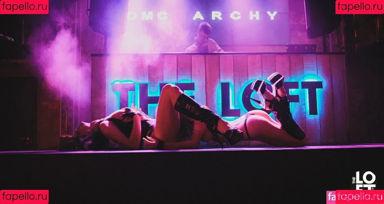 Gogo Stripper / gogo.striper / mogogogo / private show / show in club Onlyfans Photo Gallery 