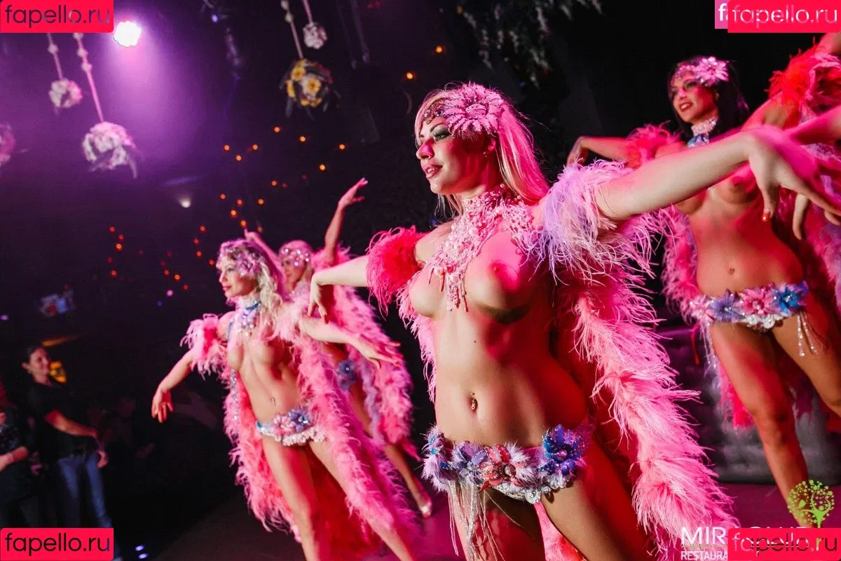 Gogo Stripper / gogo.striper / mogogogo / private show / show in club Onlyfans Photo Gallery 