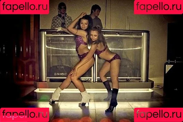 Gogo Stripper / gogo.striper / mogogogo / private show / show in club Onlyfans Photo Gallery 
