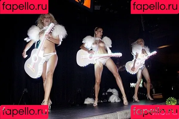 Gogo Stripper / gogo.striper / mogogogo / private show / show in club Onlyfans Photo Gallery 