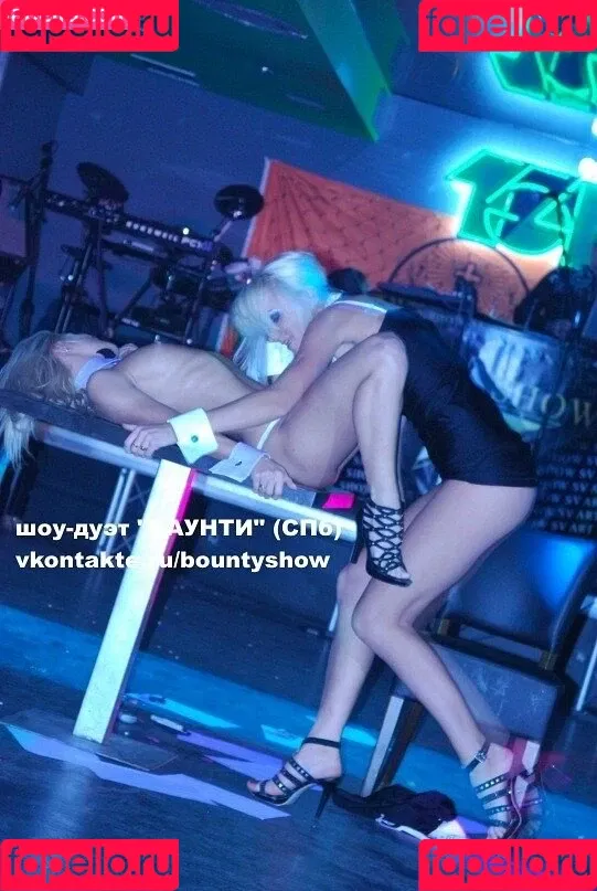 Gogo Stripper / gogo.striper / mogogogo / private show / show in club Onlyfans Photo Gallery 