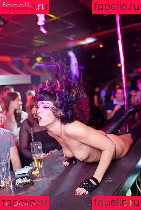 Gogo Stripper / gogo.striper / mogogogo / private show / show in club Onlyfans Photo Gallery 