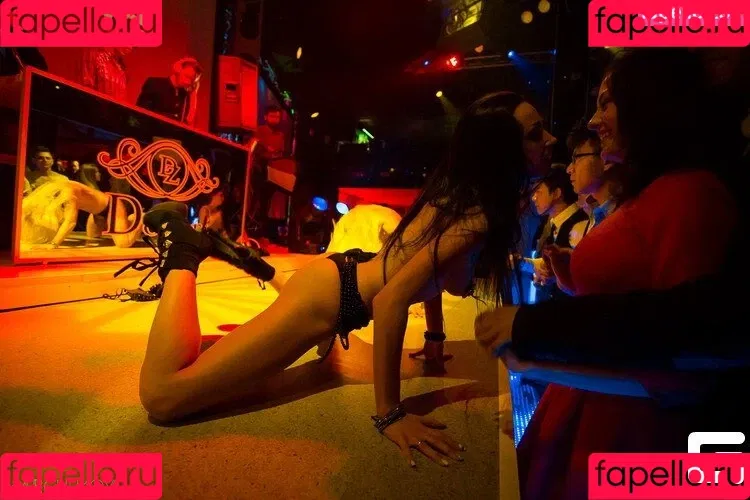 Gogo Stripper / gogo.striper / mogogogo / private show / show in club Onlyfans Photo Gallery 