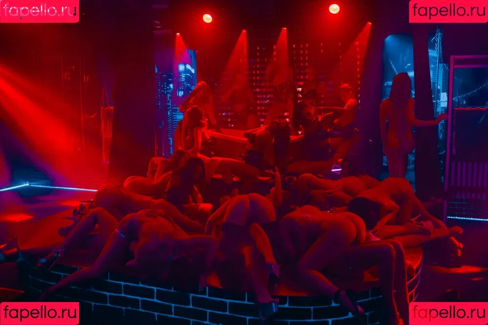Gogo Stripper / gogo.striper / mogogogo / private show / show in club Onlyfans Photo Gallery 
