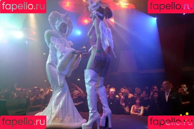 Gogo Stripper / gogo.striper / mogogogo / private show / show in club Onlyfans Photo Gallery 