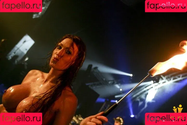 Gogo Stripper / gogo.striper / mogogogo / private show / show in club Onlyfans Photo Gallery 