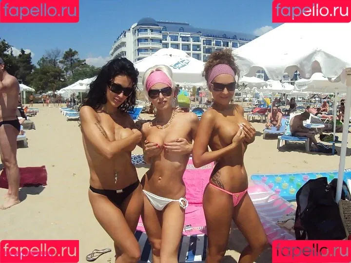 Gogo Stripper / gogo.striper / mogogogo / private show / show in club Onlyfans Photo Gallery 