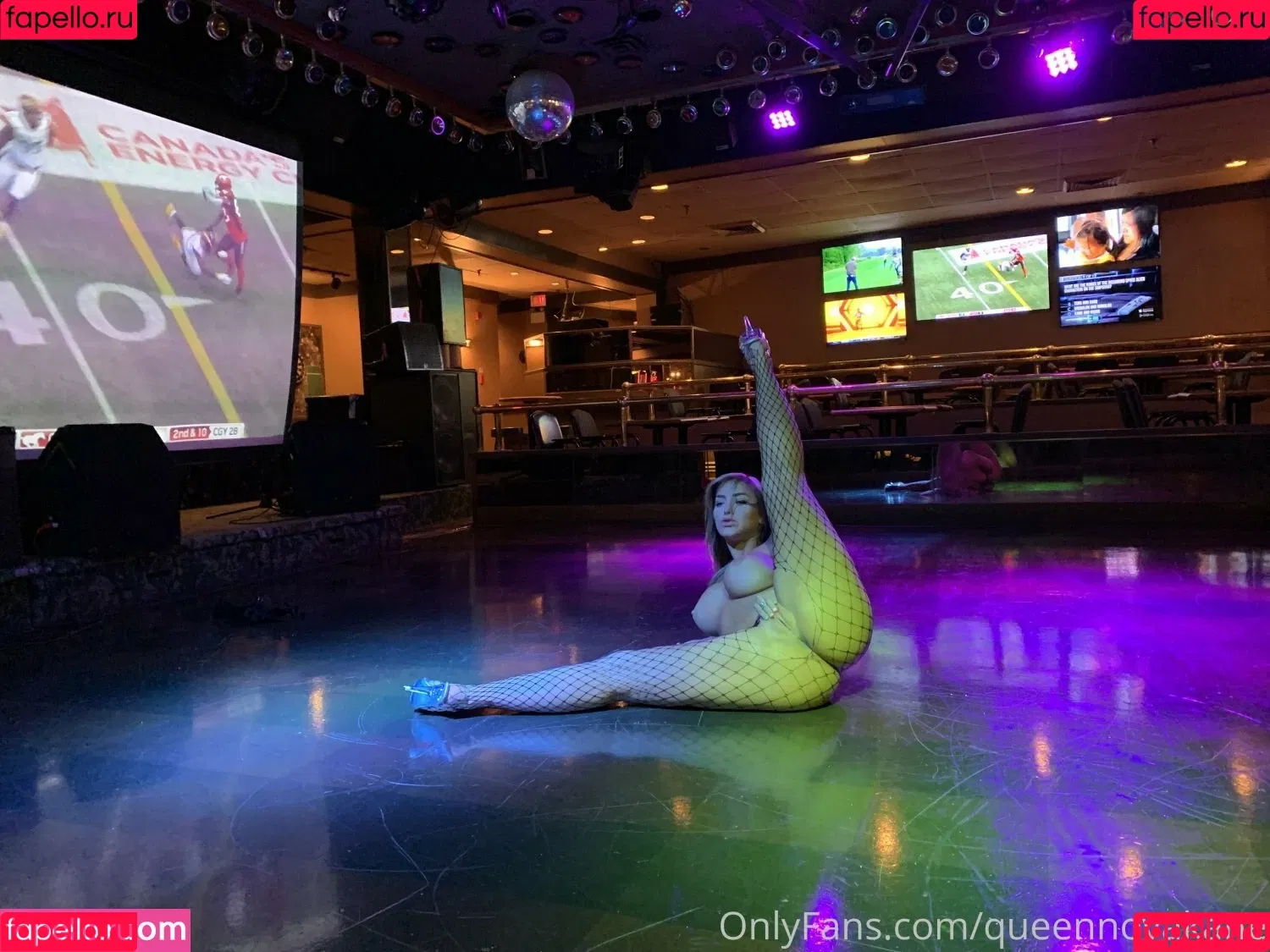 Gogo Stripper / gogo.striper / mogogogo / private show / show in club Onlyfans Photo Gallery 
