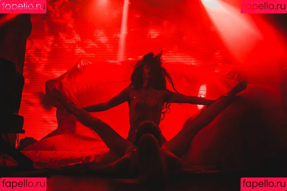 Gogo Stripper / gogo.striper / mogogogo / private show / show in club Onlyfans Photo Gallery 